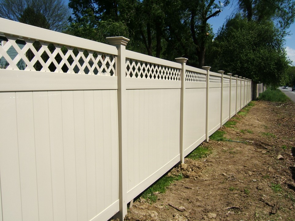 Tan Tongue & Groove With Lattice Vinyl Fence Warwick NY