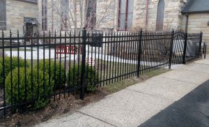 Vanguard Avant C-1 Aluminum Fence in Goshen NY with Imperial Finials