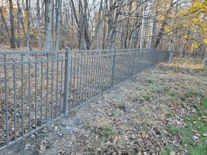 Vanguard Avant D-2 Bronze Aluminum Fence in Westtown NY