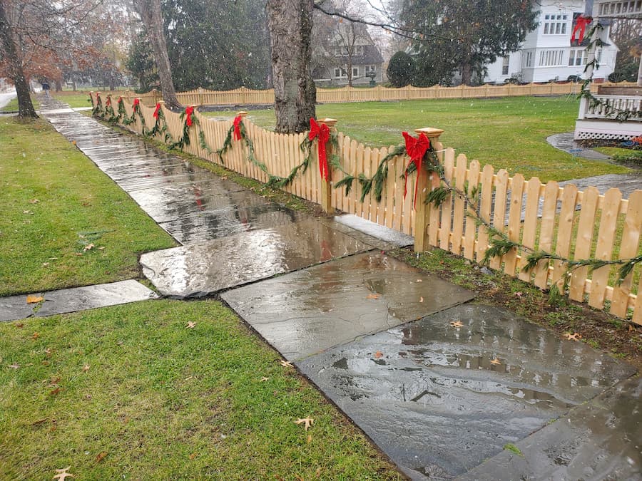 dog ear flat board scalloped Cedar picket fence in Warwick NY