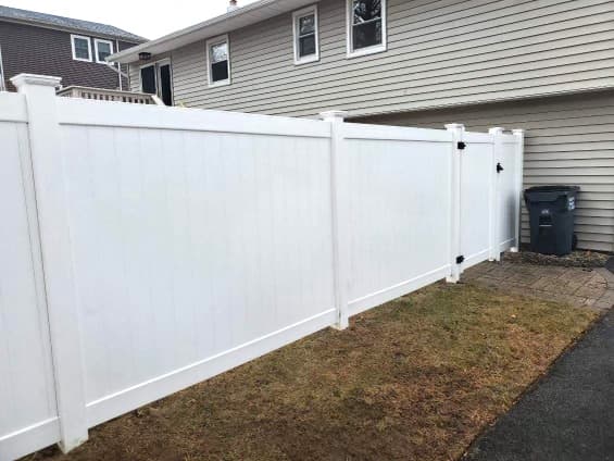 Landmark contemporary wide space vinyl privacy fence picket fence in Warwick - 2