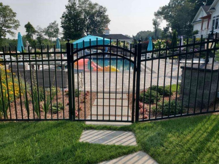 Vanguard Avant A-1 Aluminum Fence in Goshen NY 2