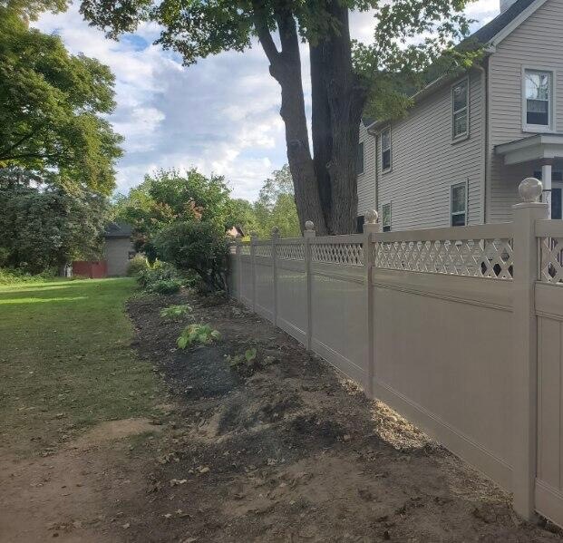 Landmark Vinyl Fence in Warwick NY With Lattice
